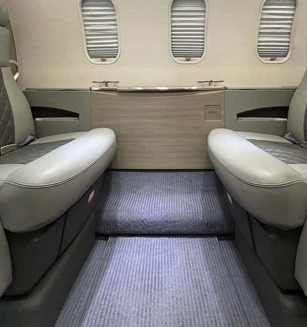 Bombardier Laserjet 40 interior design